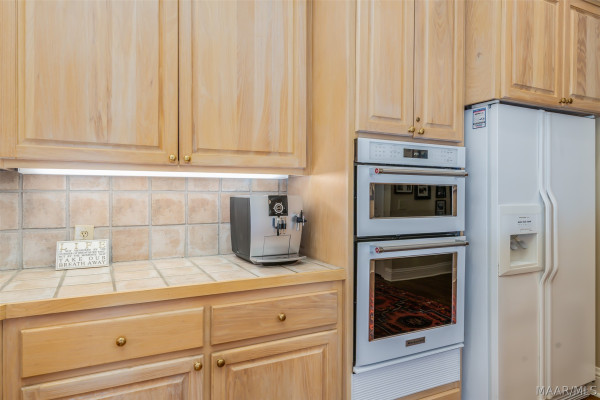 8024 WESTCHESTER Place