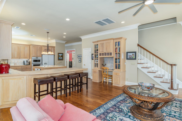 8024 WESTCHESTER Place