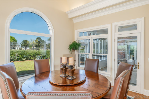 8024 WESTCHESTER Place