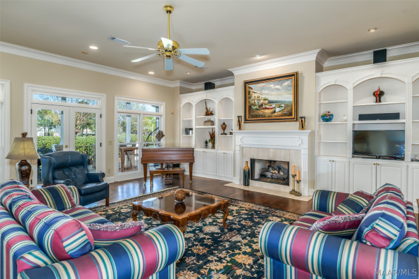 8024 WESTCHESTER Place