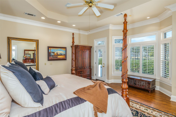 8024 WESTCHESTER Place