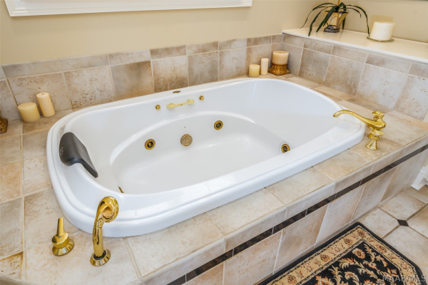 8024 WESTCHESTER Place