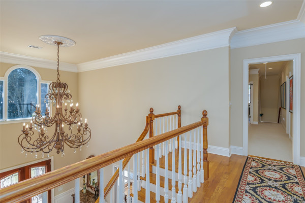 8024 WESTCHESTER Place