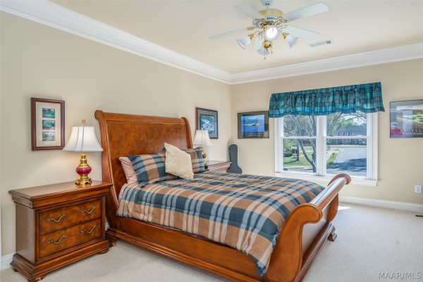 8024 WESTCHESTER Place