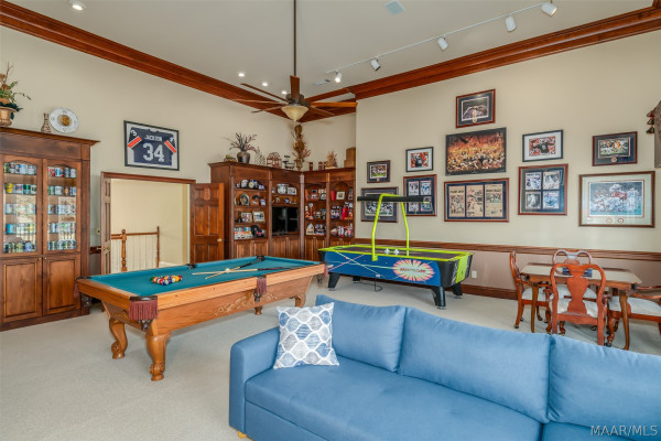 8024 WESTCHESTER Place