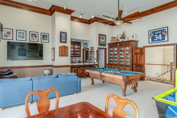 8024 WESTCHESTER Place