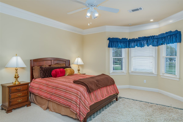 8024 WESTCHESTER Place