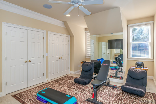 8024 WESTCHESTER Place