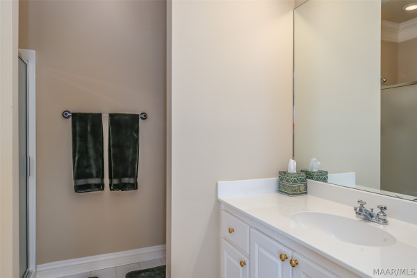 8024 WESTCHESTER Place