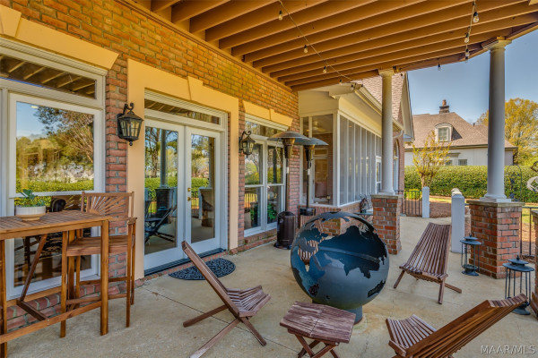 8024 WESTCHESTER Place