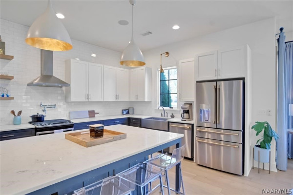 7906 Margaret Street