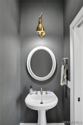 7906 Margaret Street