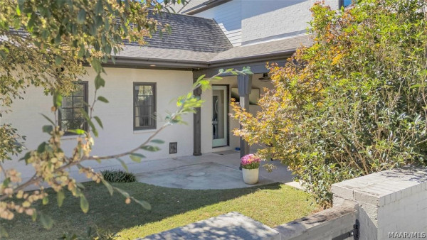 7906 Margaret Street