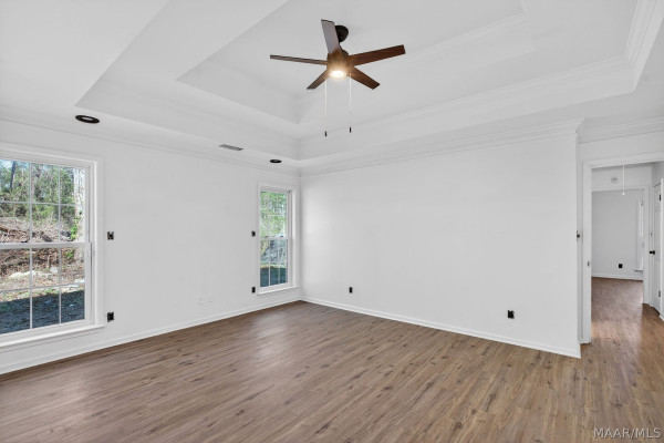 186 Lake Bend Cove