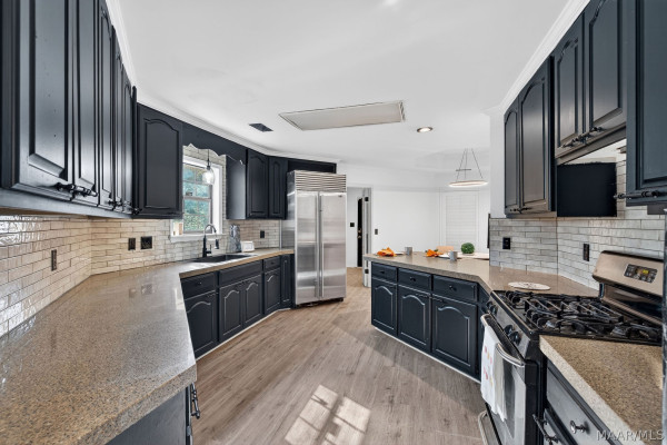 186 Lake Bend Cove