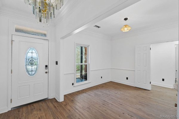 186 Lake Bend Cove