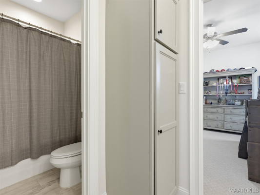 251 Forest Glen Drive