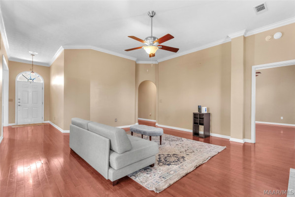 8913 Cotswold Court