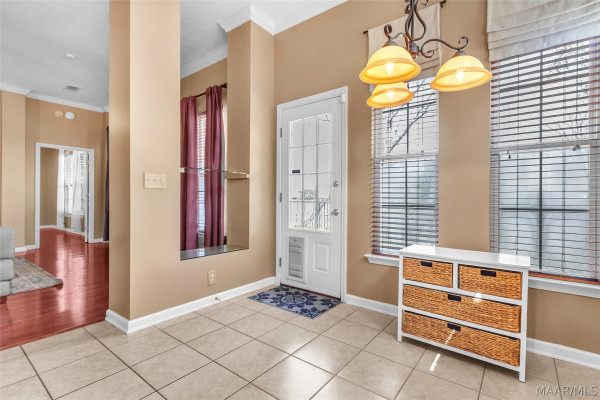 8913 Cotswold Court