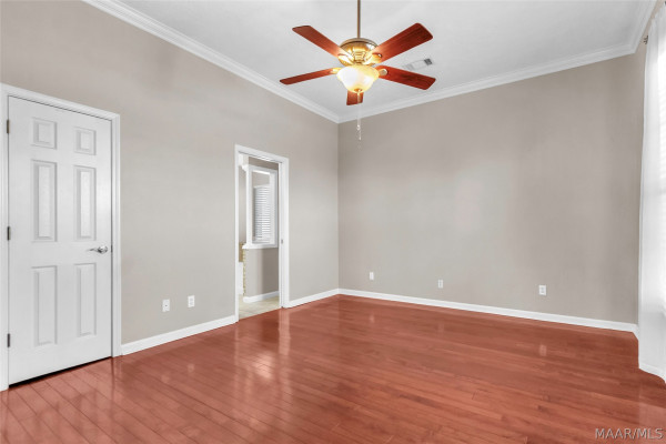8913 Cotswold Court
