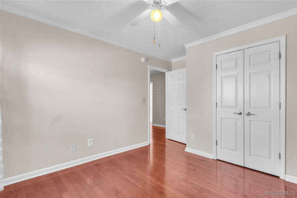 8913 Cotswold Court
