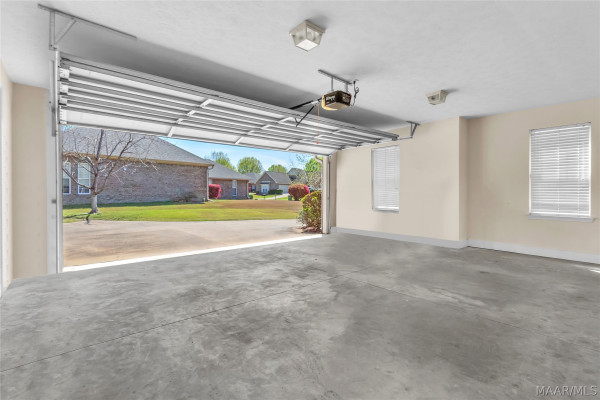 8913 Cotswold Court