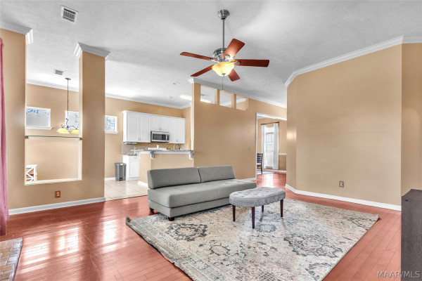 8913 Cotswold Court