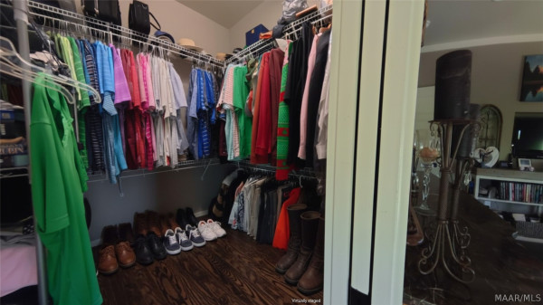 2581 River Ridge Way