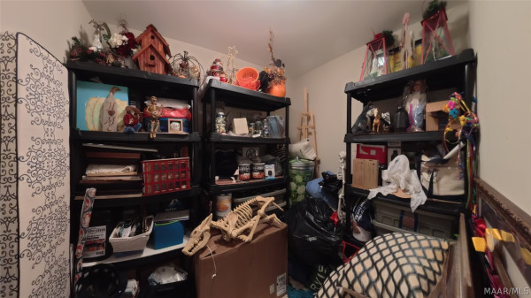 2581 River Ridge Way