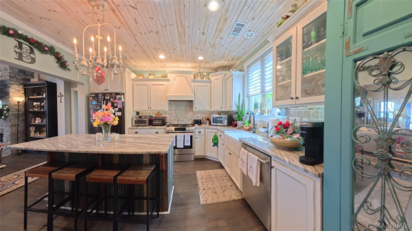 2581 River Ridge Way