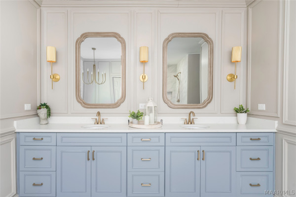 8243 MOSSY OAK Drive