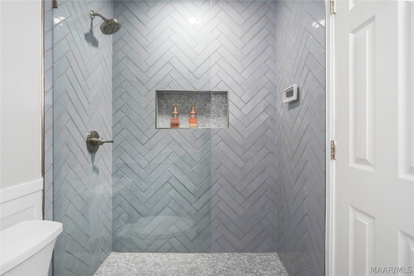 8243 MOSSY OAK Drive