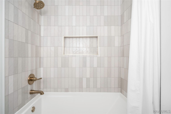 8243 MOSSY OAK Drive