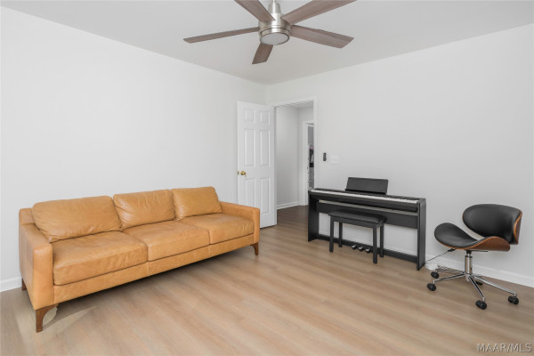 8243 MOSSY OAK Drive