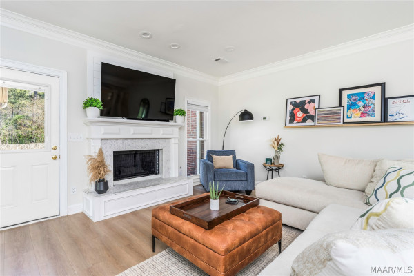 8243 MOSSY OAK Drive