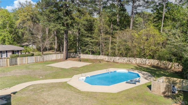 8243 Mossy Oak Drive