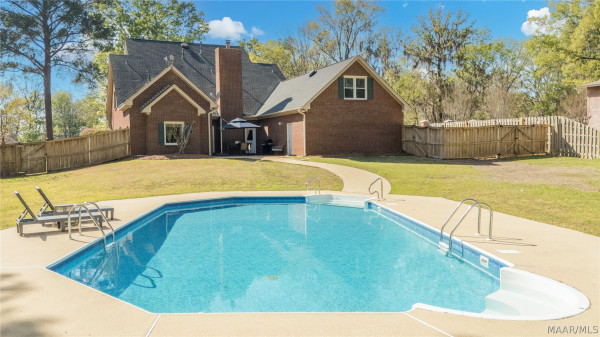 8243 Mossy Oak Drive