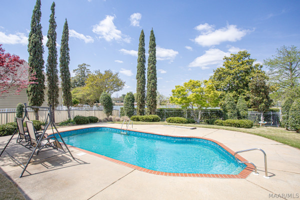 8700 Trolley Cove