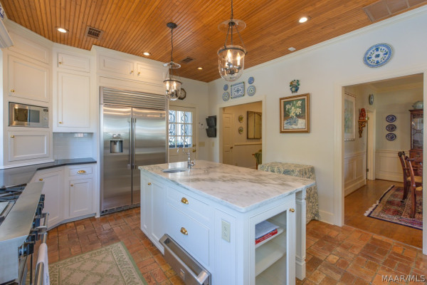 3045 Boxwood Drive