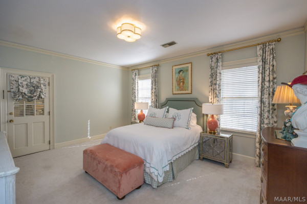 3045 Boxwood Drive