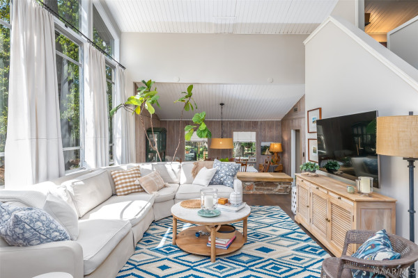 1706 Vaughn Lane