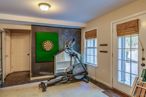 1706 Vaughn Lane
