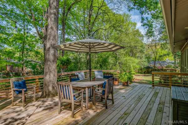 1706 Vaughn Lane