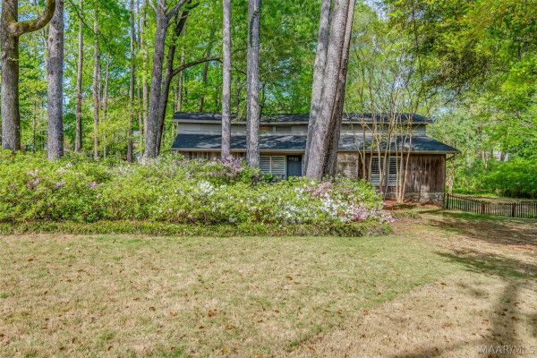 1706 Vaughn Lane