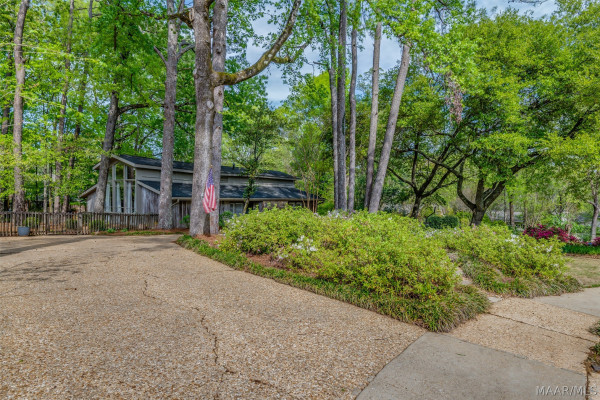 1706 Vaughn Lane