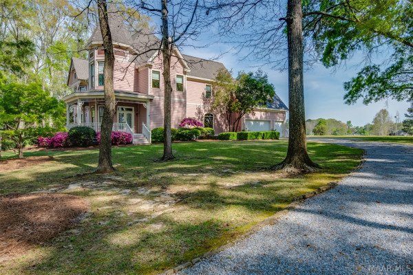 124 Glynlakes Drive