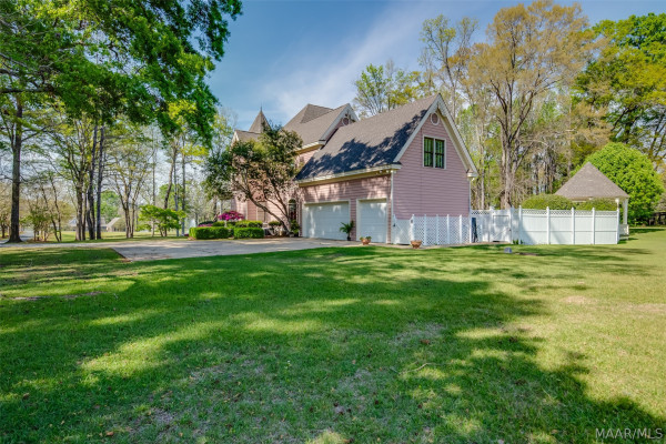 124 Glynlakes Drive