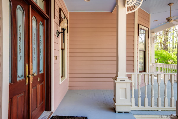 124 Glynlakes Drive