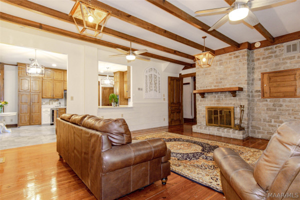 393 Harrogate Springs Road