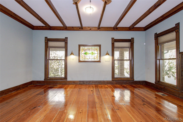 393 Harrogate Springs Road